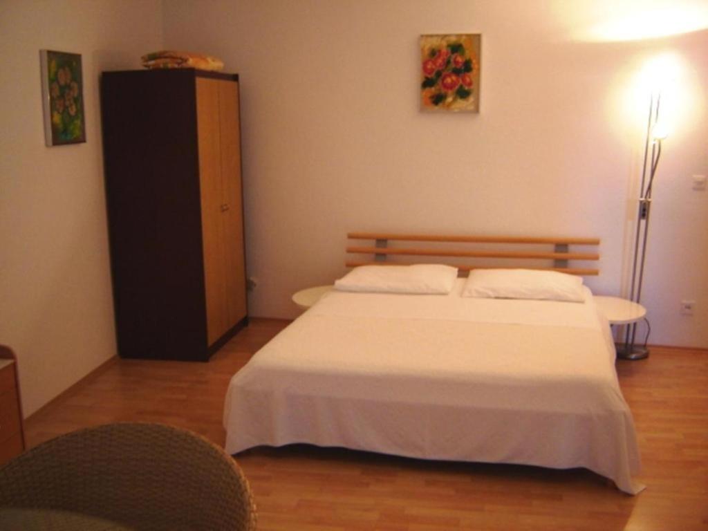 Apartment Zdravka Primosten Bagian luar foto